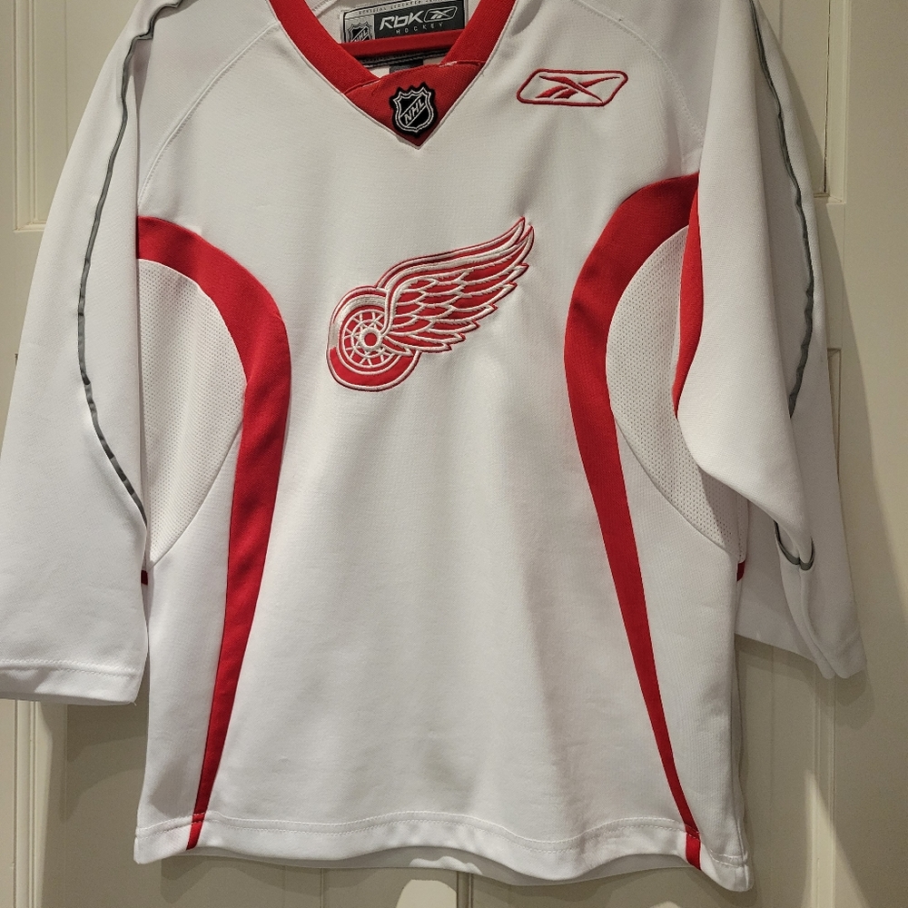 Detroit Red Wings Hockey Jersey